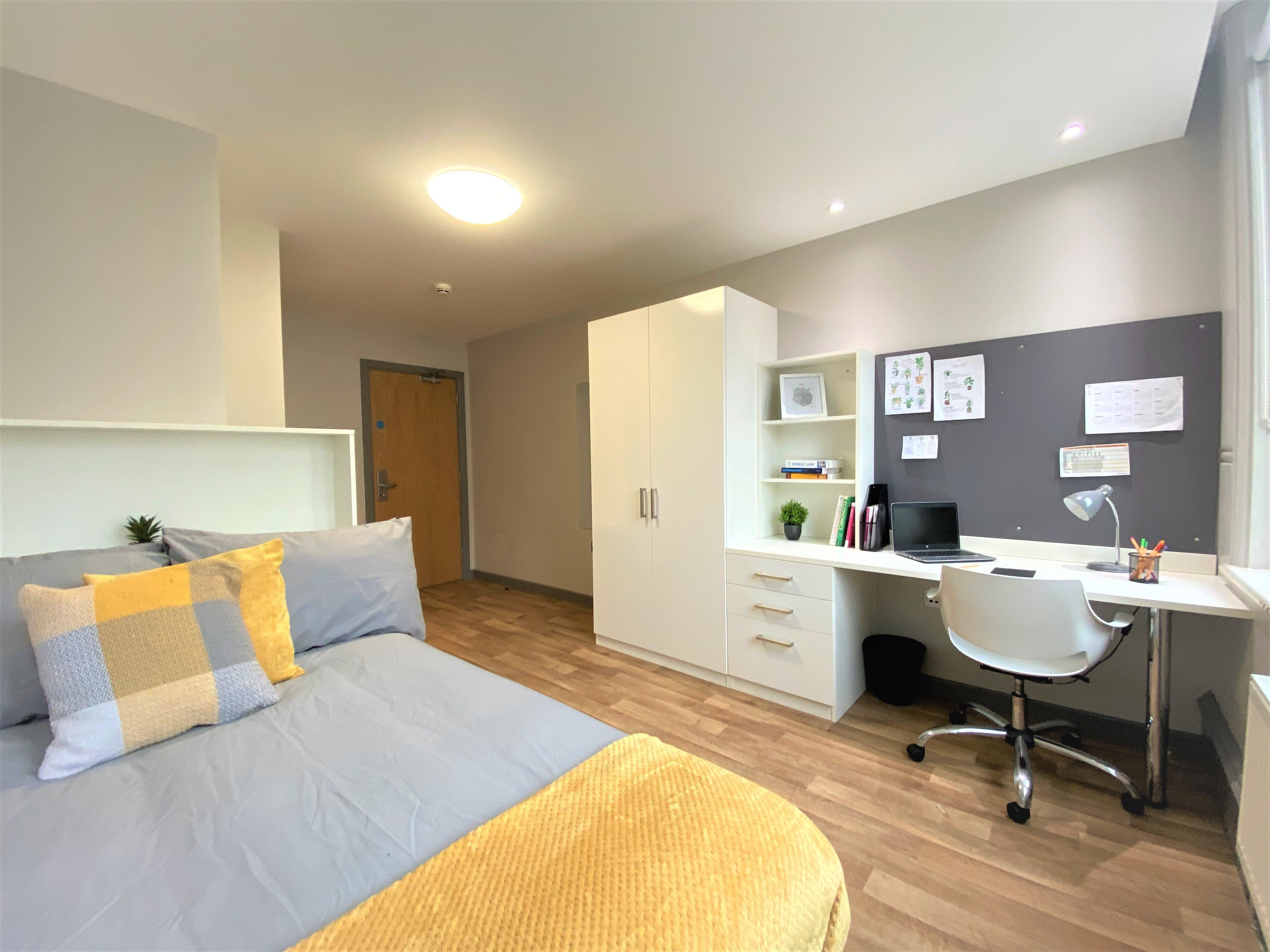 Ensuite Silver